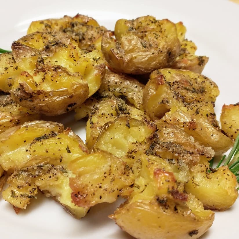 Crispy Rosemary Smashed Potatoes Recipe