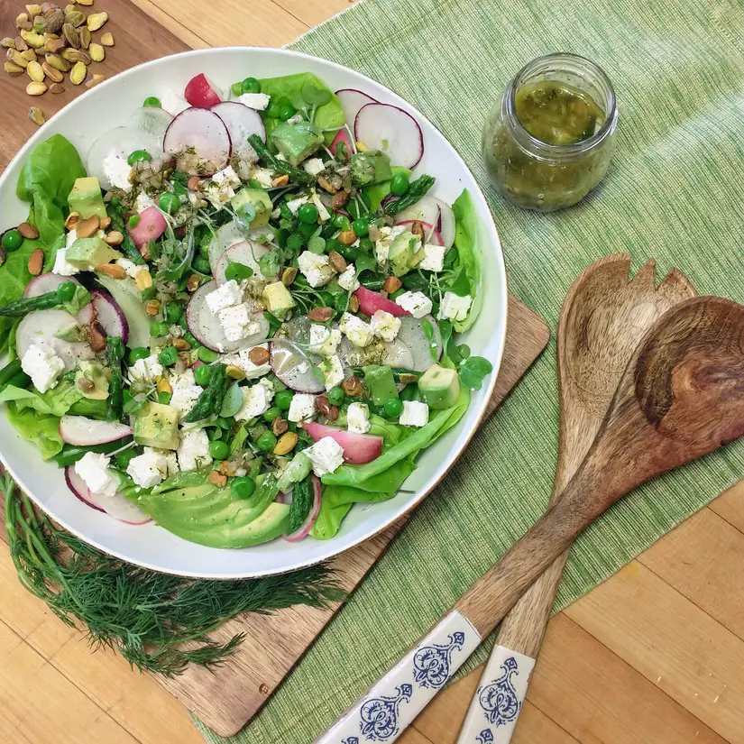 Spring Salad with Dill & Lemon Vinaigrette Dressing
